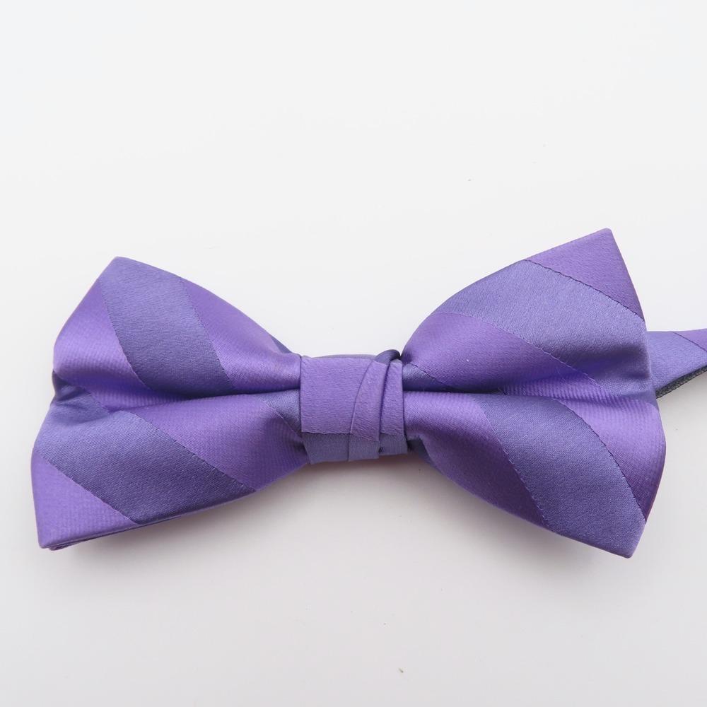 Stacy Adams Bow Tie Purple Striped 2.5" Wide Pre Tie Polyester - Picture 1 of 4